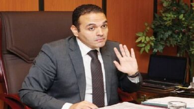 مدحت نافع